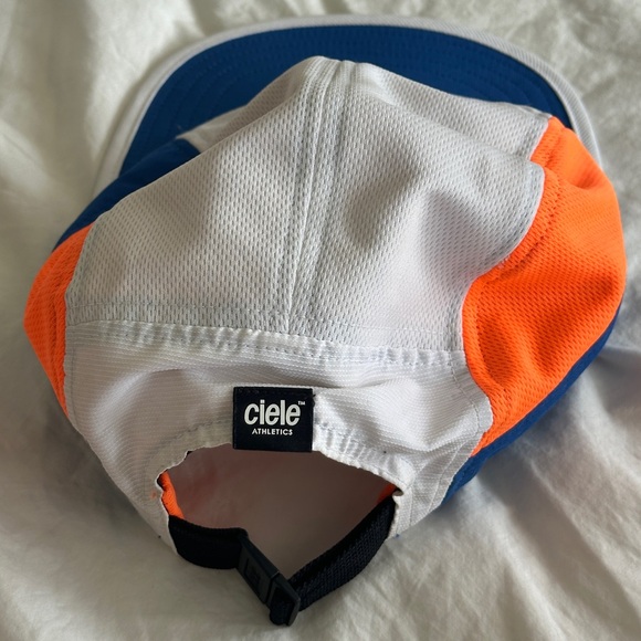 Ciele Running Cap NWOT - Picture 5 of 5